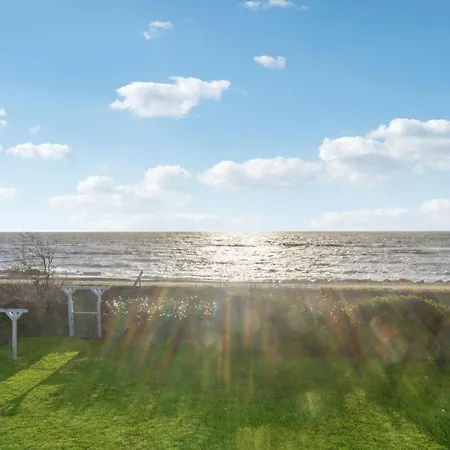 Gorgeous In With House Sea View *